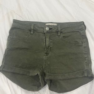 Pacsun Olive Green Cuffed Shorts-Size 26